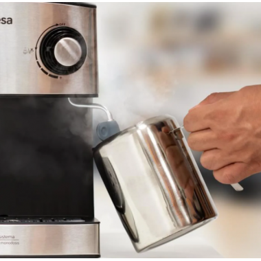 Machine à Café Expresso Ufesa 1.6L - 850W - CE7240 - Inox